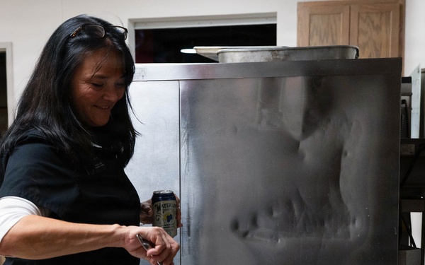 Goodfellow Students Receive Thanksgiving Dinner