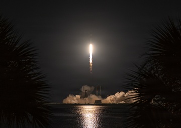 Starlink 6-79 mission launches from CCSFS