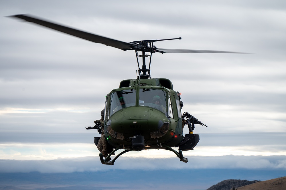 Montana's first aerial gunnery range established by 40th Helicopter Squadron