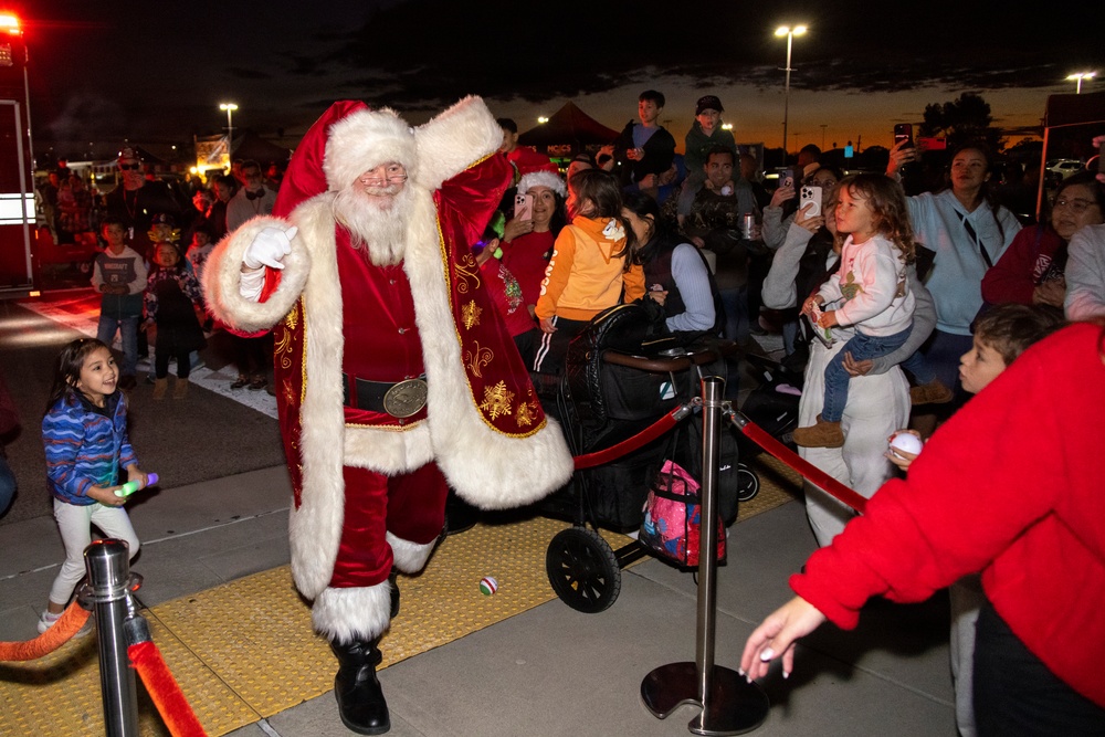 MCAS Miramar hosts a Holiday Celebration and Tree Lighting Ceremony
