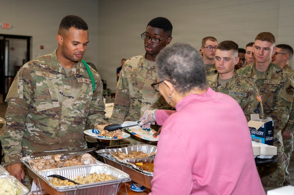 11th Wing hosts Thanksgiving lunch for JBAB community