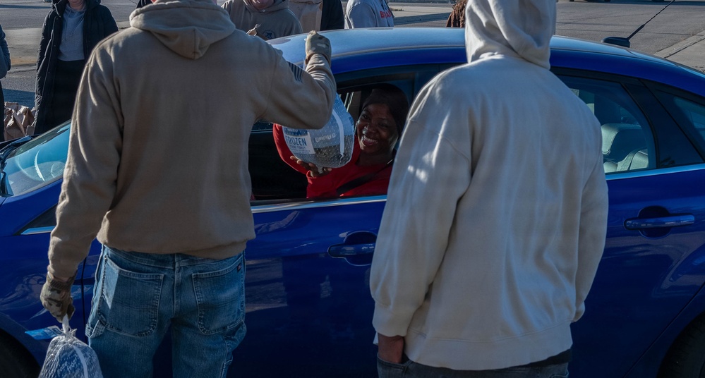 Team Minot gives thanks during First Sergeant turkey giveaway