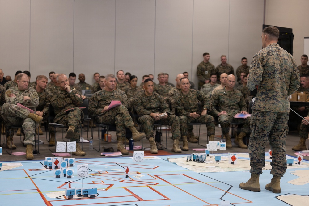 I Marine Expeditionary Force holds Steel Knight Rehearsal of Concept brief