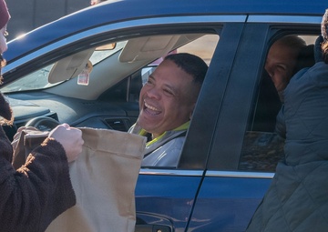 Team Minot gives thanks during First Sergeant turkey giveaway