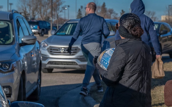 Team Minot gives thanks during First Sergeant turkey giveaway