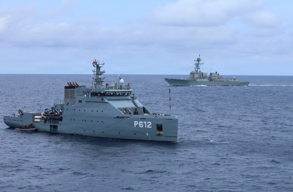 USS Bainbridge (DDG 96) and Tunisian Navy Operations