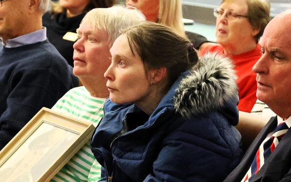 Illinois National Guard Joins American Gold Star Families in Holiday Tree Lighting in Bloomington