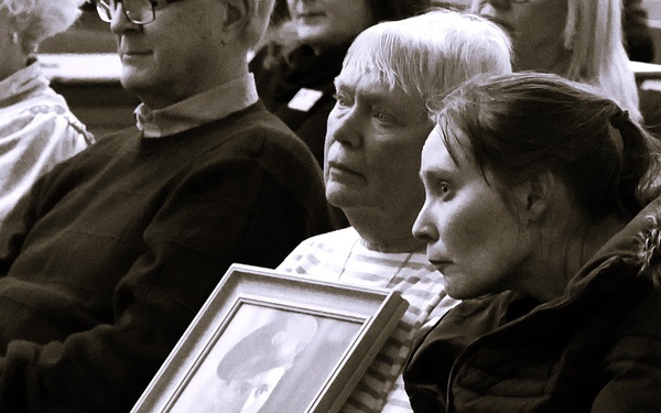 Illinois National Guard Joins American Gold Star Families in Holiday Tree Lighting in Bloomington