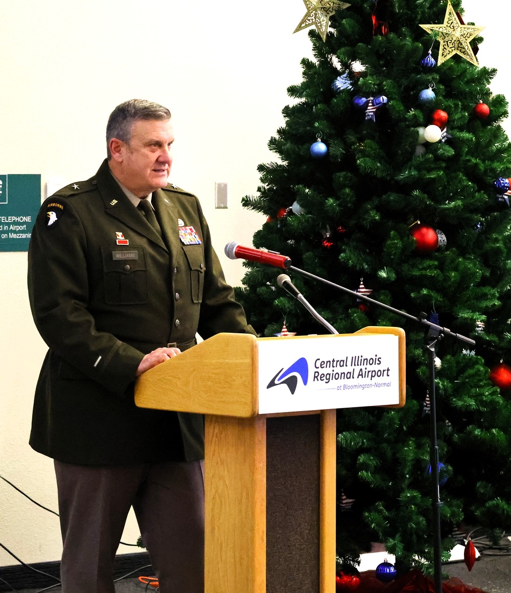 Illinois National Guard Joins American Gold Star Families in Holiday Tree Lighting in Bloomington
