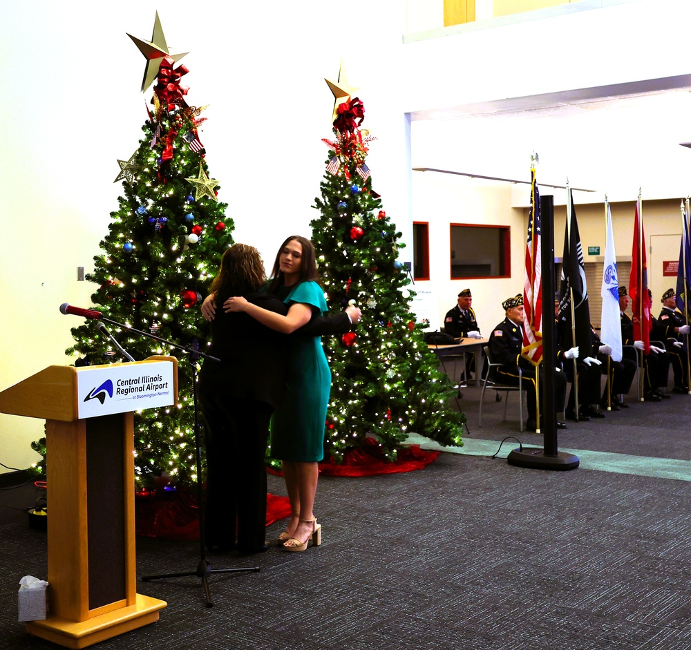 Illinois National Guard Joins American Gold Star Families in Holiday Tree Lighting in Bloomington