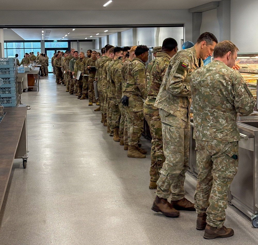 Soldiers Enjoy Thanksgiving Meal in New Lithuanian Dining Facility