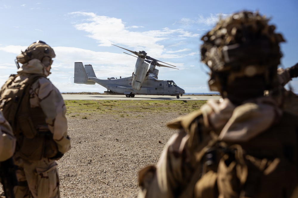 1st Bn., 1st Marines rehearse helicopter raid tactics