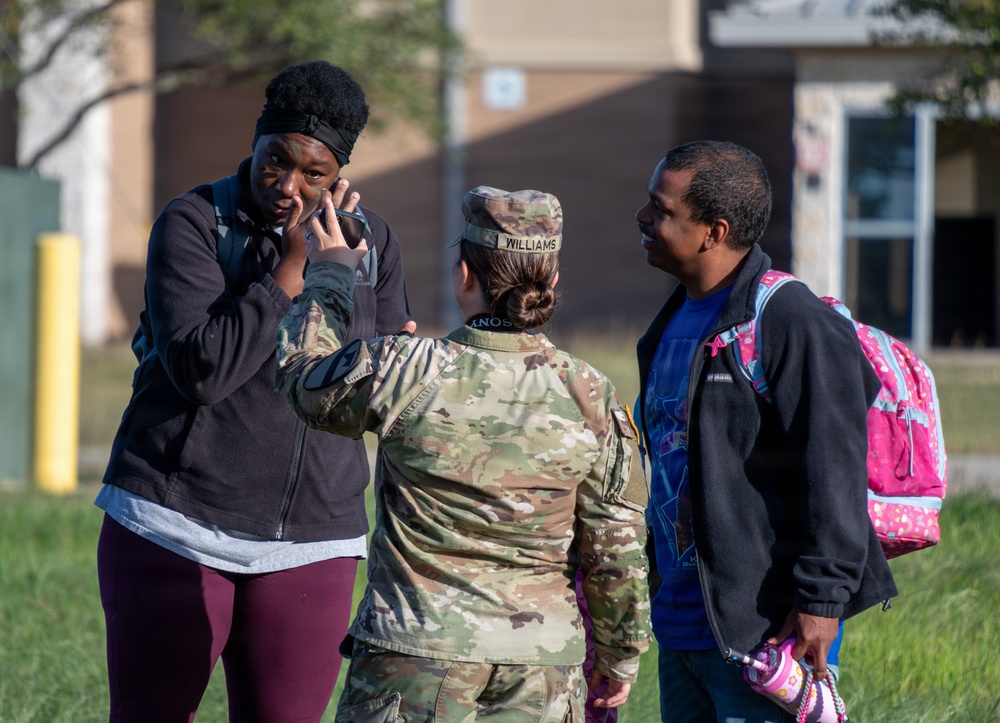 Maverick Battalion conducts a Spouse Spur Ride for 1st Cavalry Division Troopers' spouses