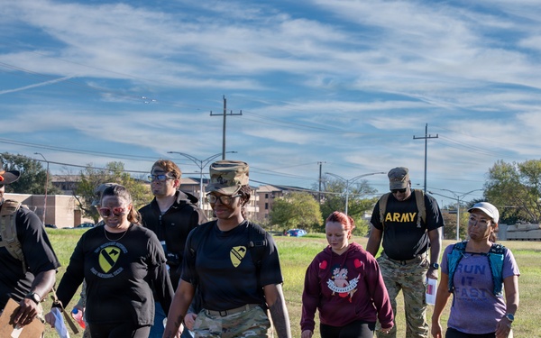 Maverick Battalion conducts a Spouse Spur Ride for 1st Cavalry Division Troopers' spouses