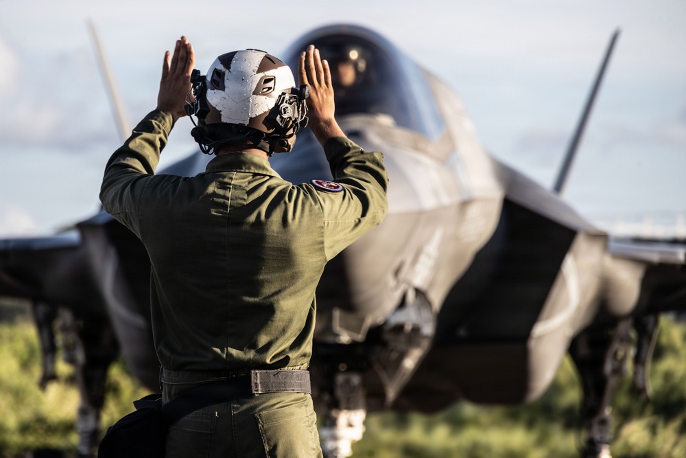 VMFA-225 conducts flight operations in Puerto Rico