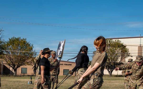 Maverick Battalion conducts a Spouse Spur Ride for 1st Cavalry Division Troopers' spouses
