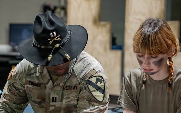 Maverick Battalion conducts a Spouse Spur Ride for 1st Cavalry Division Troopers' spouses