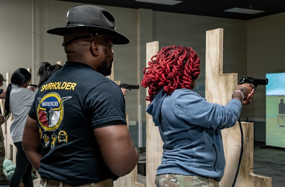 Maverick Battalion conducts a Spouse Spur Ride for 1st Cavalry Division Troopers' spouses