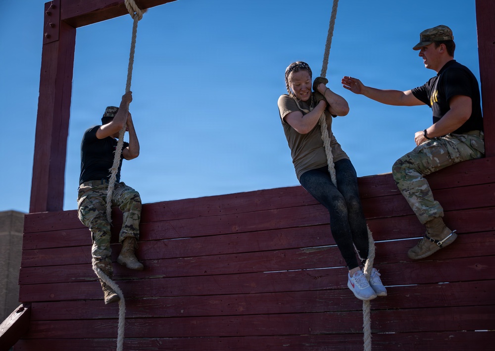 Maverick Battalion conducts a Spouse Spur Ride for 1st Cavalry Division Troopers' spouses
