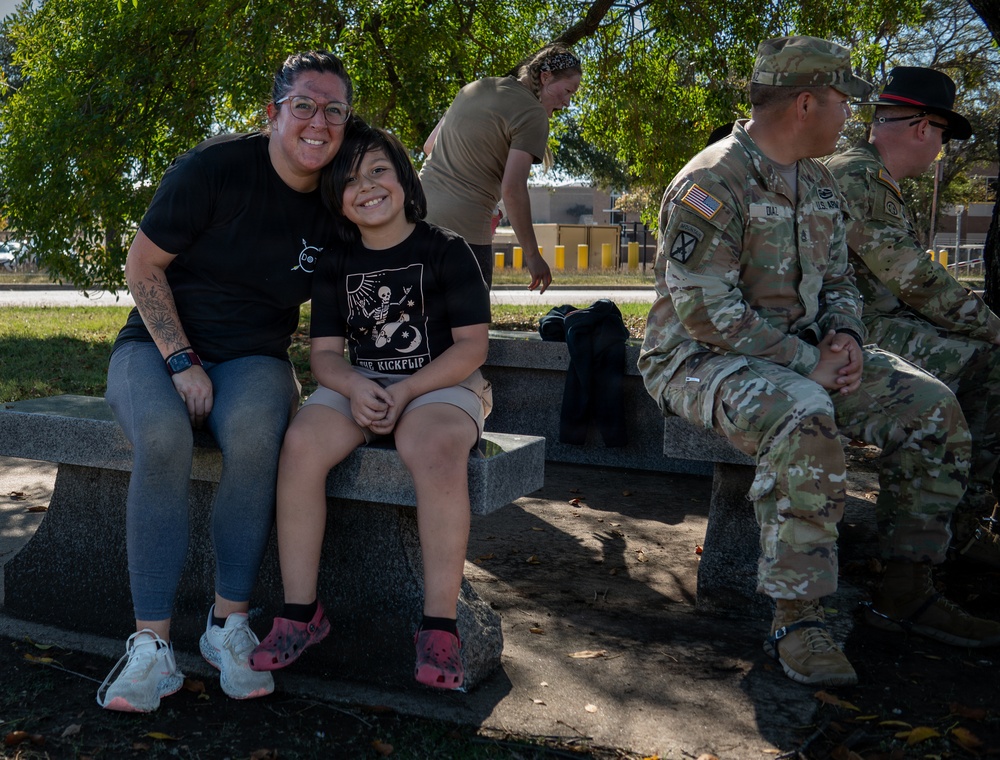 Maverick Battalion conducts a Spouse Spur Ride for 1st Cavalry Division Troopers' spouses
