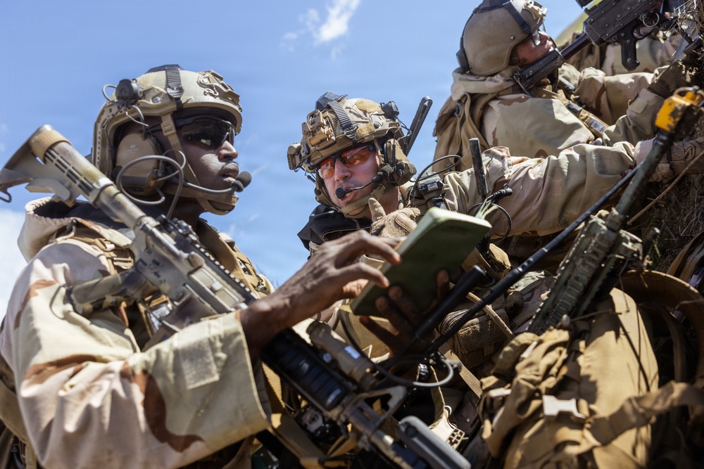 1st Bn., 1st Marines rehearse helicopter raid tactics