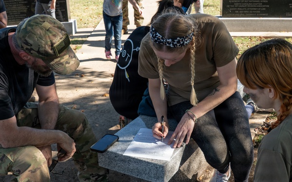 Maverick Battalion conducts a Spouse Spur Ride for 1st Cavalry Division Troopers' spouses
