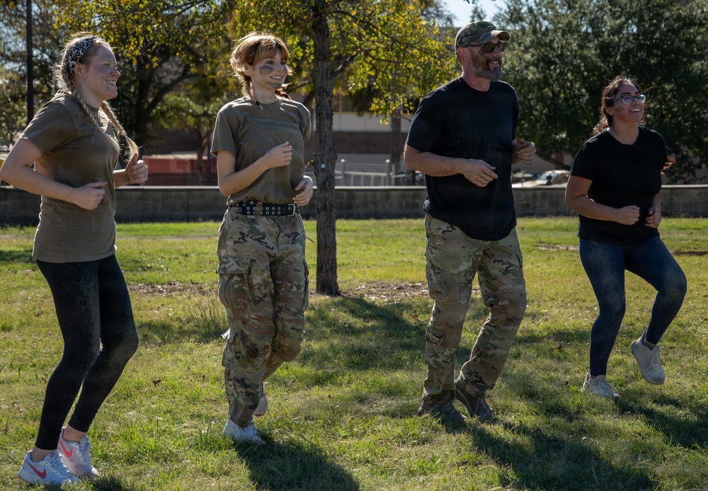 Maverick Battalion conducts a Spouse Spur Ride for 1st Cavalry Division Troopers' spouses