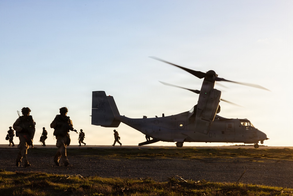 1st Bn., 1st Marines rehearse helicopter raid tactics