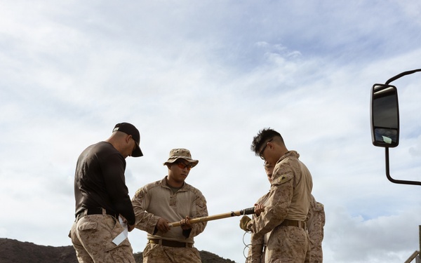 1st Bn., 1st Marines rehearse helicopter raid tactics