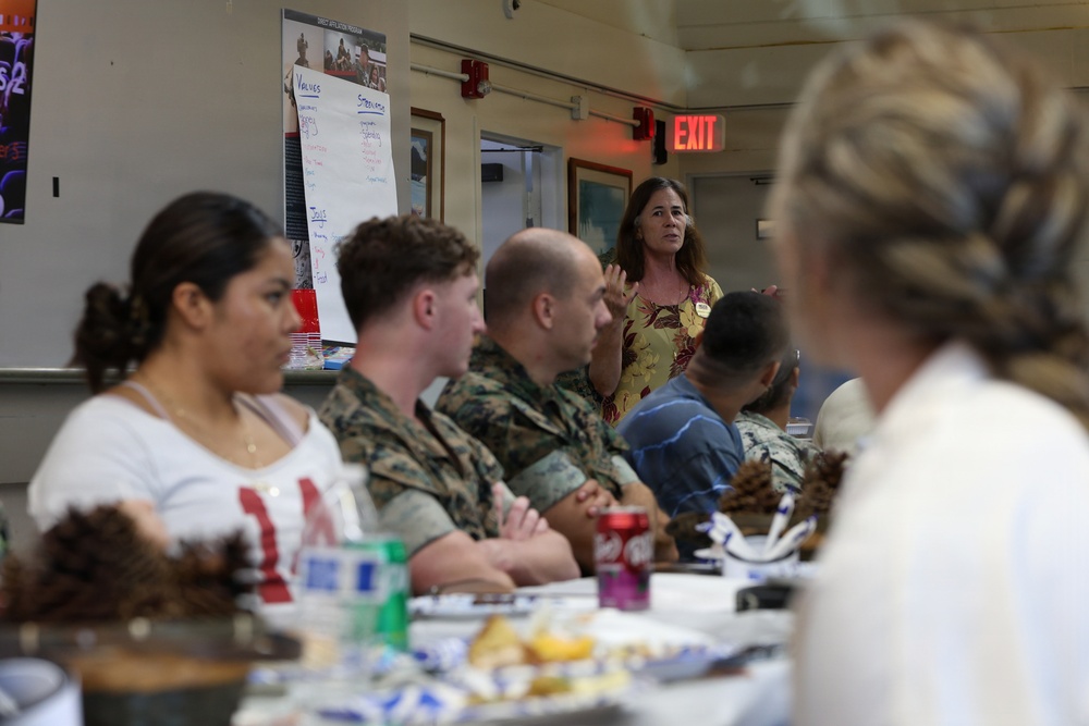 MARFORPAC hosts Thanksgiving potluck