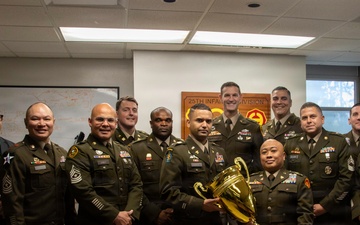 25th Infantry Division Hosts &quot;Best Mess&quot; Thanksgiving Competition