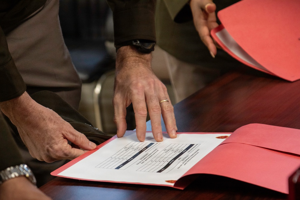 25th Infantry Division Hosts &quot;Best Mess&quot; Thanksgiving Competition