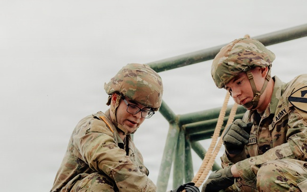 2-227 AVN conducts Spur Ride