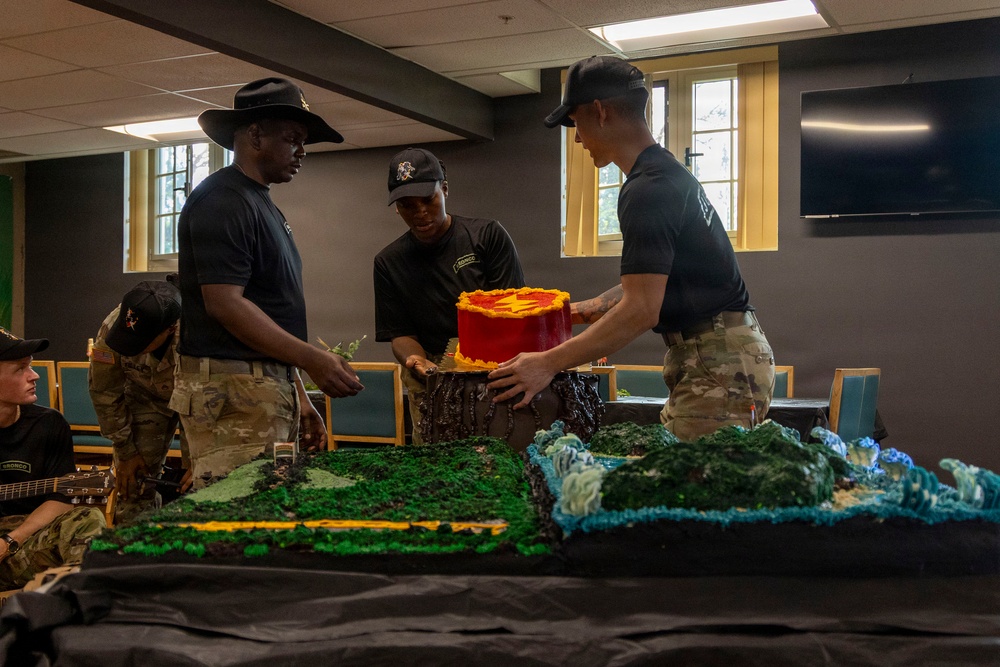 25ID &quot;Best Mess&quot; Thanksgiving Competition