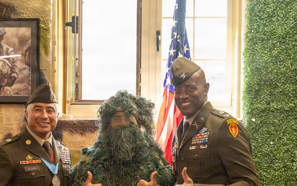 25ID &quot;Best Mess&quot; Thanksgiving Competition