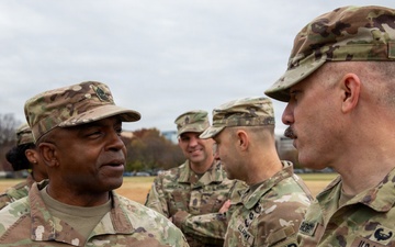 Mississippi National Guard Soldiers talk in front of the White House