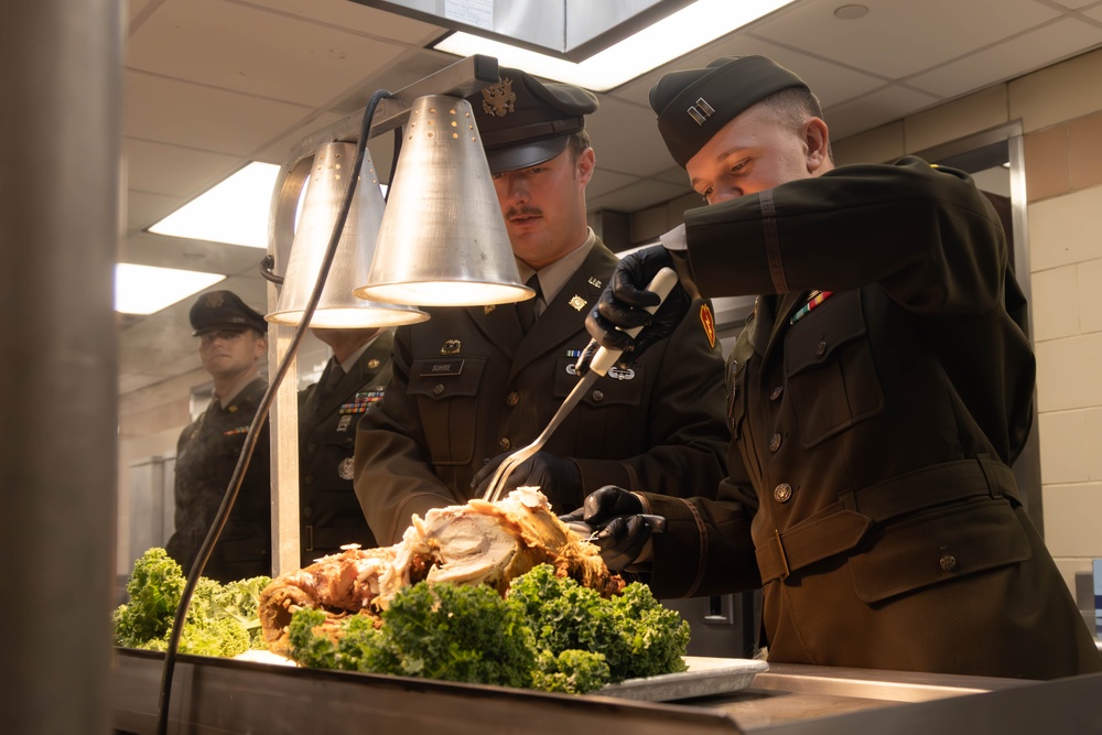 “Best Mess” Thanksgiving Competition