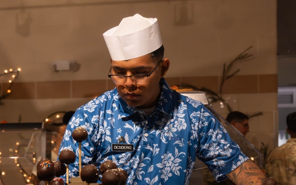 “Best Mess” Thanksgiving Competition