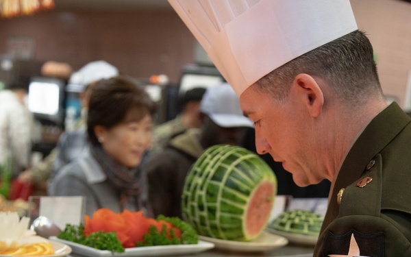 210 Field Artillery Brigade leaders serve Thanksgiving meals