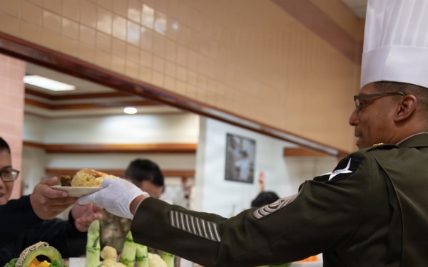 210 Field Artillery Brigade leaders serve Thanksgiving meals