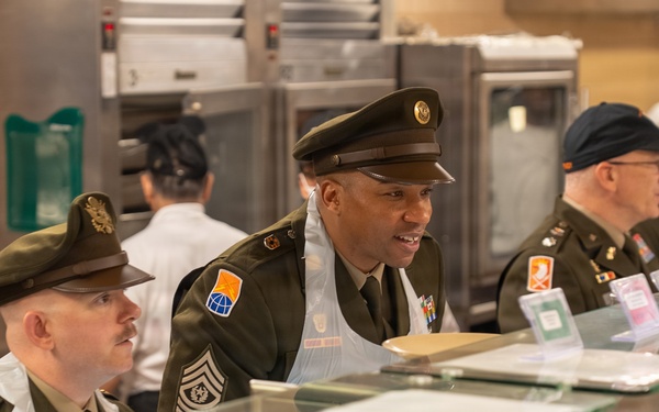Soldiers and service members celebrate Thanksgiving at the Talon Cafe Warrior Restaurant