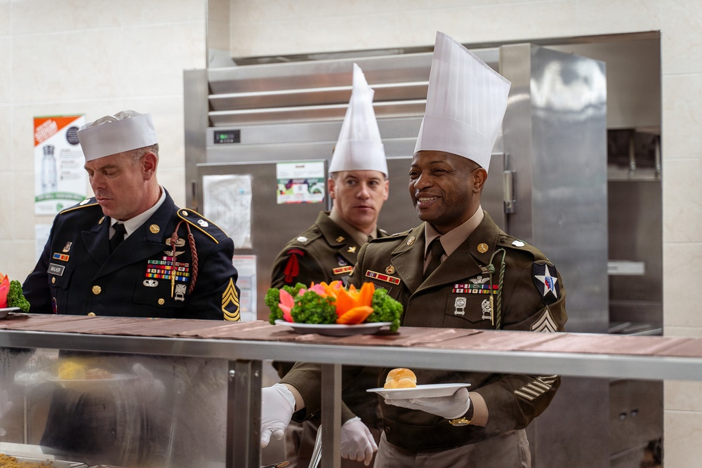 2CAB Thanksgiving Meal Service