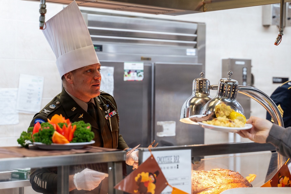 2CAB Thanksgiving Meal Service