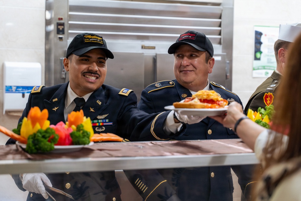 2CAB Thanksgiving Meal Service