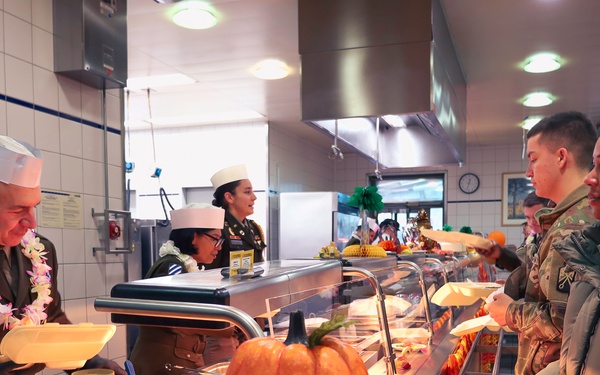 Thanksgiving Service: Leaders Deliver More Than Logistics