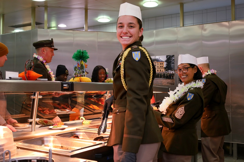 Thanksgiving Service: Leaders Deliver More Than Logistics