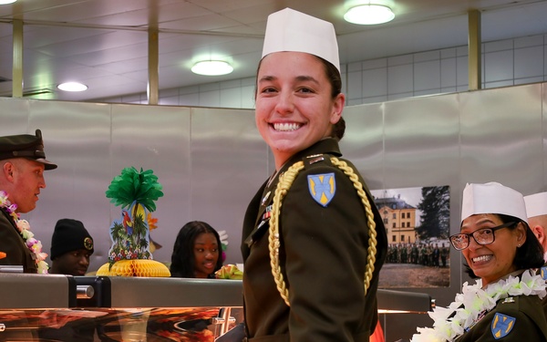 Thanksgiving Service: Leaders Deliver More Than Logistics