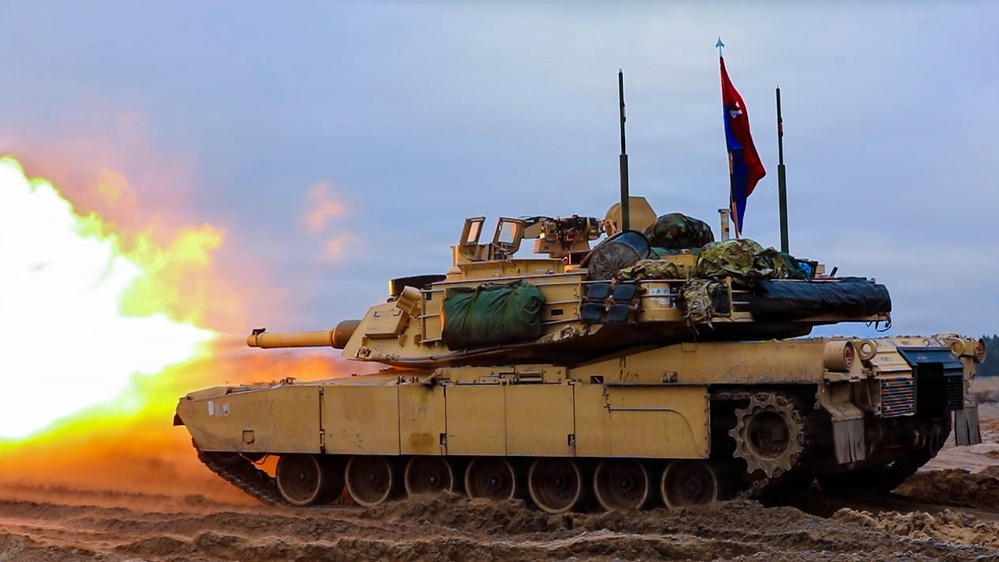 Polish Commander fires M1A2 Abrams tank for first time