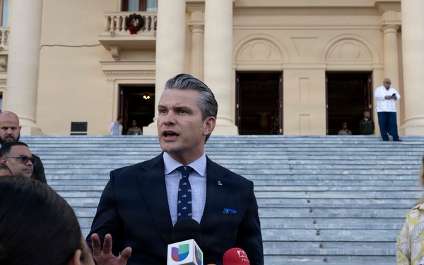 SW Pete Hegseth Speaks to Press in the Dominican Republic