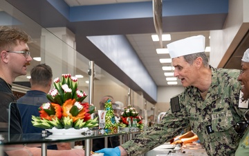 NSA Bahrain Serves Personnel and Families Thanksgiving Meals